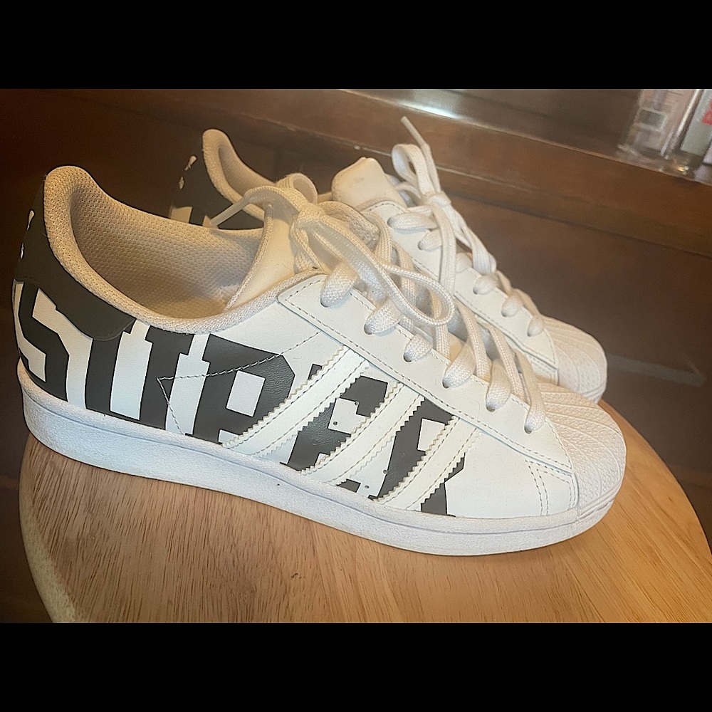 Clean Adidas Superstars